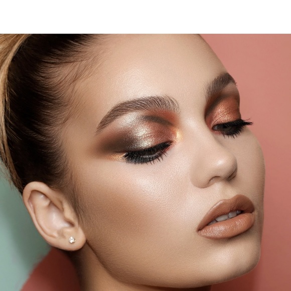 🆕 Natasha Denona
Zendo Eyeshadow Palette - Picture 9 of 13